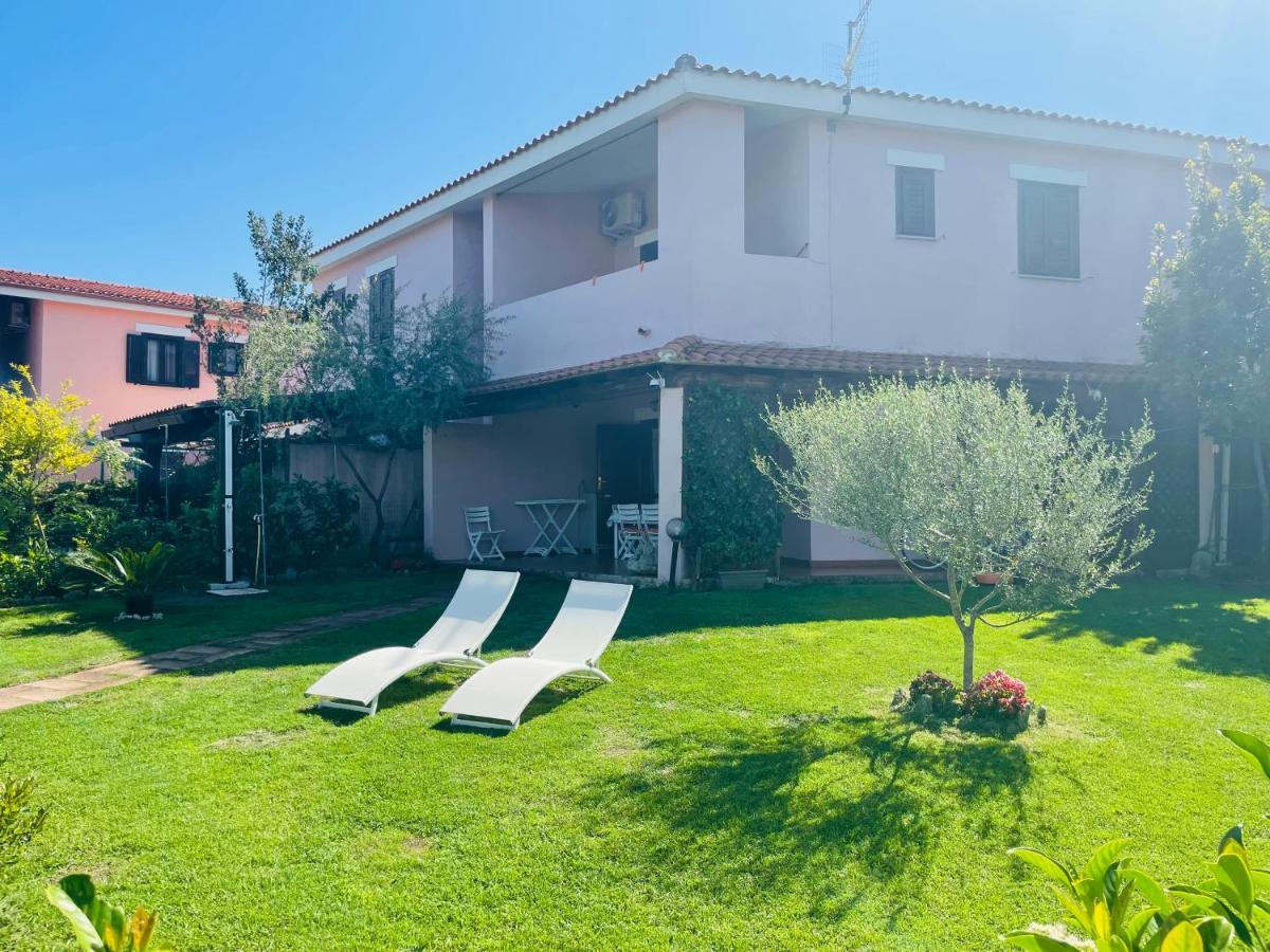 Casa Vacanza Li Menduli San Teodoro Сан Теодоро Екстериор снимка
