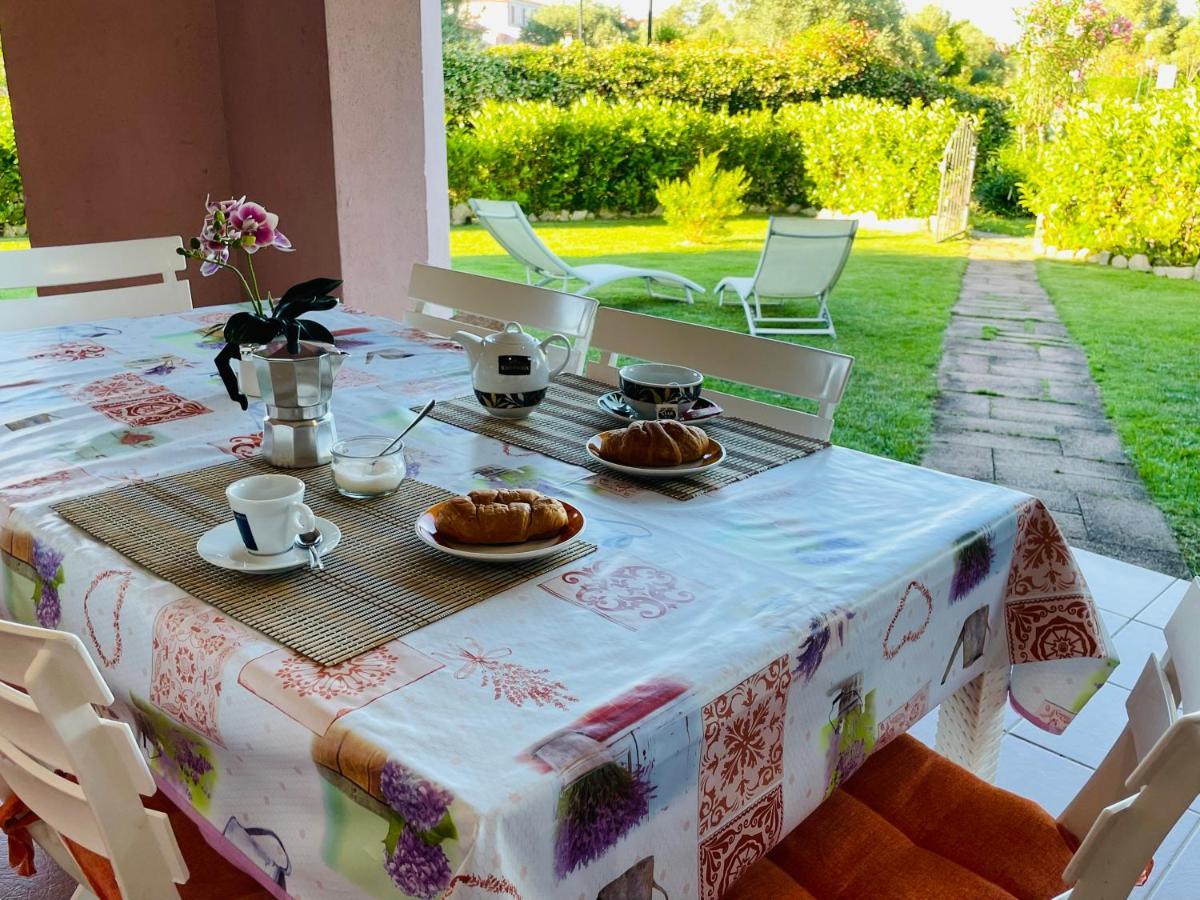 Casa Vacanza Li Menduli San Teodoro Сан Теодоро Екстериор снимка